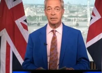Nigel Farage jep dorëheqjen si deputet nga parlamenti britanik