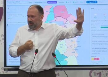 PS mbron hartën me 46 bashki, Mazniku: Asnjë shërbim nuk largohet, Poliçani vetëm fiton