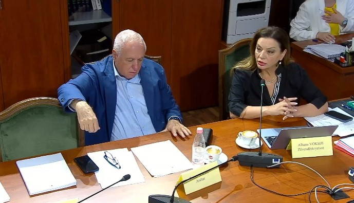 Debate për deklaratën e Paunoviç   Vokshi kërkon shpalljen  non grata   Hasani  Qeveria ka mbajtur qëndrimin e saj
