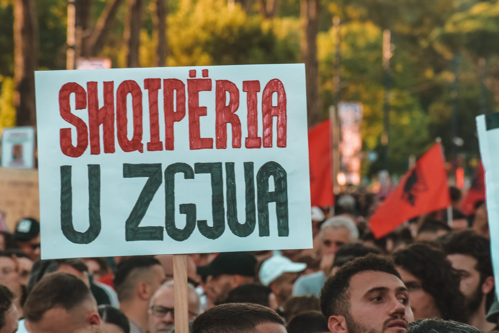 Përfaqësuesit e protestës do takohen LIVE me Ramën   deputetja jep lajmin  Jemi drejt dialogut 