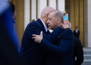 Dalin pamjet e pistoletave që Erdogan u dhuroi liderëve të shteteve të NATO-s