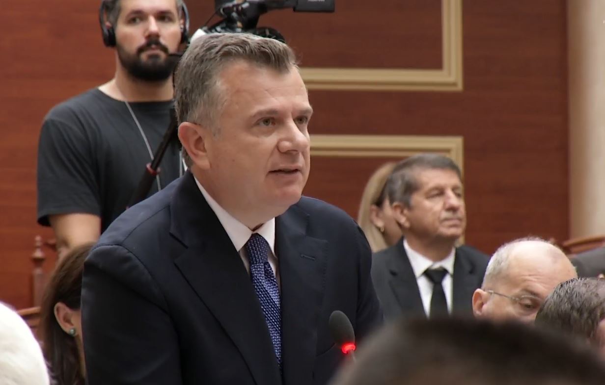  Të pezullohen ndërtimet gjatë sezonit turistik   Balla  Yjet e hoteleve  jo me vetëshpallje të pronarëve