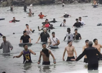 Italia pezullon Shengenin me Spanjën, urdhërohet mbyllja e kufijve detarë dhe ajrorë