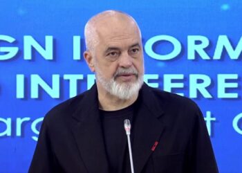 “Kali i Trojës” në epokën digjitale, Rama paralajmëron për rrezikun e manipulimit të informacionit