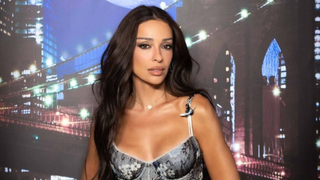eleni-foureira-flet-hapur-per-origjinen-shqiptare-dhe-paragjykimet-ne-karriere