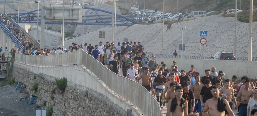 60 mijë refugjatë  57 të vdekur  Një dramë afrikane pranë Europës