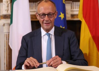 Gjermania shtyn zgjerimin e BE-së, Merz paralajmëron liderët europianë: Mos e mbani Malin e Zi në pritje!