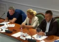 “E gjete lepurin në ferrë?”, Gjinkuri përplaset me Ulsi Manjën: Më jep fjalën ose po largohem…