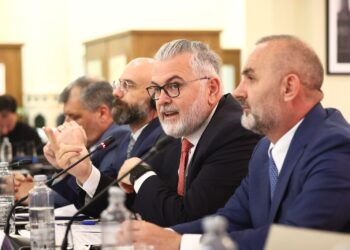 Mandati i prokurorëve të SPAK, Gogu frenon Manjën: Duhet vlerësim i partnerëve, SHBA dhe BE