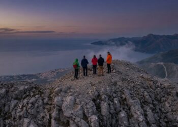 Humbën orientimin në zonën e Karaburunit, shpëtohen 5 turistë gjermanë