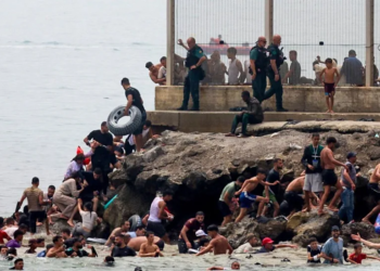 Me not drejt Europës! Qindra emigrantë kalojnë detin për të hyrë në Spanjë