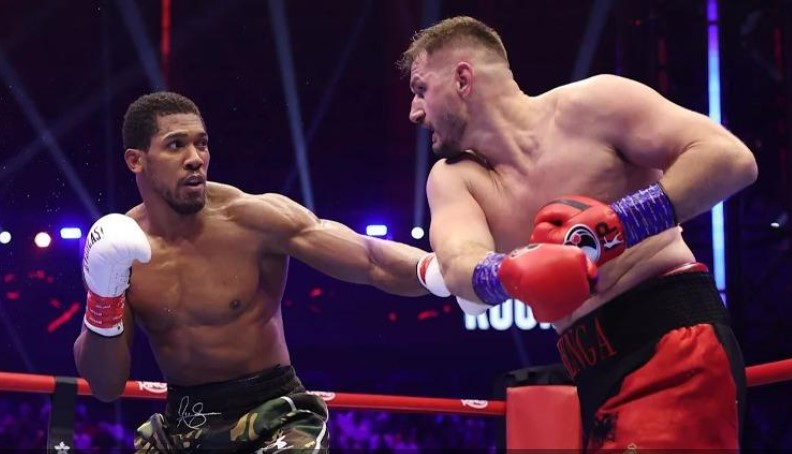 Kristian Prenga fton Anthony Joshuan në Shqipëri