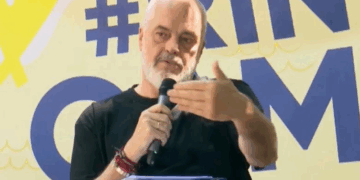 “Ka qenë një kohë kur i tregohej Kosovës çfarë duhet të bënte”, Rama flet për Albin Kurtin dhe vijën e kuqe