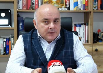“Maturantët të zgjedhin degët sipas kërkesave të tregut”, eksperti i arsimit: Më të preferuarit shëndetësia dhe inteligjenca artificiale