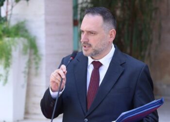 “Investim strategjik për sigurinë e Shqipërisë”, ministri Nufi përshëndet miratimin e marrëveshjes së huasë me SHBA