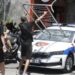 Shkatërruan makinat dhe dhunuan policët, 8 të arrestuar për protestën te Kuvendi (EMRAT)
