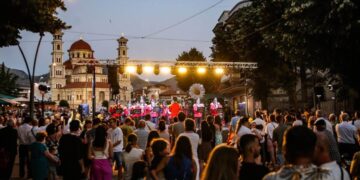 Rama ndan pamje nga Korça: Mbi 200 muzikantë, atmosferë të jashtëzakonshme. Një festë e muzikës, kulturës dhe traditave