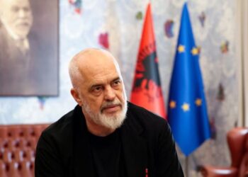 “Besa s’ka lidhje me sorrat dhe korbat”, Rama: Të vijnë për dorëheqje poshtë penxheres sime deri në 2029-ën!
