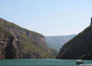 Turizmi malor në fokus, Rama ndan videon: Të promovojmë potencialin e Alpeve