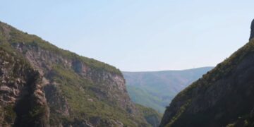Turizmi malor në fokus, Rama ndan videon: Të promovojmë potencialin e Alpeve