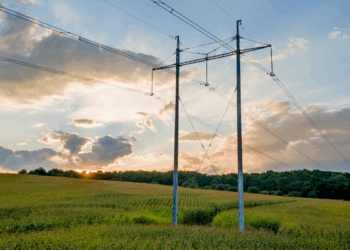 Pse po shtohen ndërprerjet e energjisë gjatë valëve të të nxehtit?