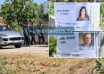VIDEO / Vidhishta në zi, përcillen në banesën e fundit çifti që u vra nga ish-dhëndri