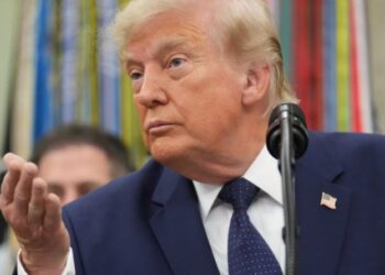 Sondazh: 73 % e amerikanëve mendojnë se Trumpi nuk po u kushton vëmendjen e duhur problemeve më të rëndësishme të Amerikë -