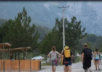 Rritet fluksi i turistëve në zonat malore, operatorët: Thethi dhe Lumi i Shalës, destinacionet më të kërkuara