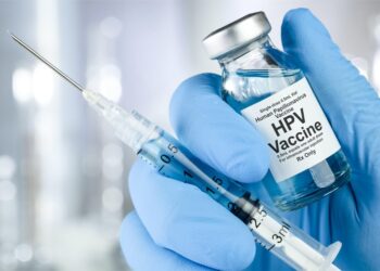 Nga vajzat, edhe te djemtë 13-vjeçarë: Çfarë duhet të dimë për vaksinën kundër HPV-së?