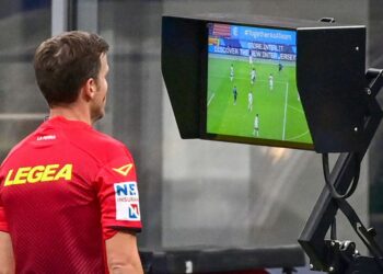 Ndryshojnë rregullat në Itali, VAR për karton të verdhë dhe goditje këndi