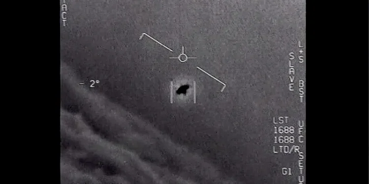Brukseli i gatshëm të monitorojë UFO-t nën radar -