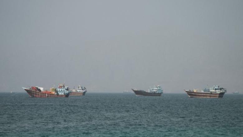 Hormuzi në pikën e përplasjes  SHBA i merr terren Iranit  mbi 80  e anijeve po përdorin korridorin e Omanit