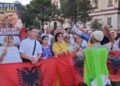 Dita e 65-të e tubimit, protestuesit marshojnë drejt Kryeministrisë, kërkojnë dorëheqjen e Qeverisë