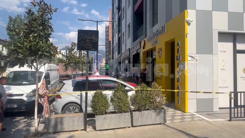 Grabitja me kallashnikov në argjendarinë e Paskuqanit  arrestohet njëri prej autorëve  ja si u kap