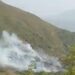 Zjarri përfshin malësinë e Krujës, flakët përhapen me shpejtësi/ Terreni i pamundur për zjarrfikëset, kërkohet ndërhyrje nga ajri!