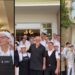 Mbledhja e socialistëve në Lundër, Rama takon stafin e restorantit: Me katnarët e mi n’dur t’sigurta! (VIDEO)