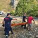 Aksident tragjik në Mirditë! Makina del nga rruga dhe përfundon në greminë, 1 viktimë dhe 2 të plagosur