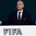 Uellsi dhe Anglia tërheqin mbështetjen për Infantinon. Presioni ndaj presidentit të FIFA-s arrin kulmin