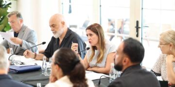 Rama zbulon detaje nga takimi me deputetët dhe drejtuesit e PS në Tiranë, ja çfarë u diskutua