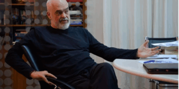 Rama për mediat britanike: Protestat nuk përfaqësojnë shqiptarët, algoritmi bëri shumë për t’i sjellë njerëzit në bulevard