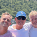“Shqipëria, me miq dhe familjen”, Grenell ndan foto nga pushimet në Vlorë