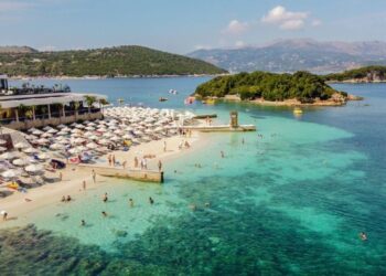 Jo vetëm korriku dhe gushti, media italiane tregon pse Riviera Shqiptare shijohet më shumë jashtë sezonit!