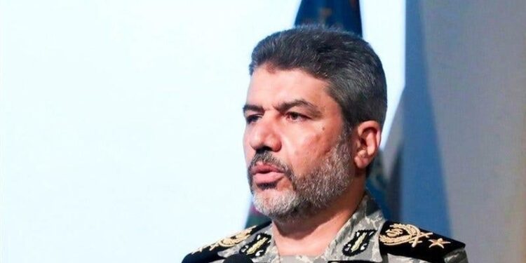 Irani ndryshon doktrinën ushtarake: Nga mbrojtëse në sulmuese, shpërblime për kapjen e trupave amerikane -