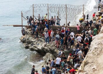 Akuzat: SHBA dhe Izraeli kanë ‘gisht’ në valën e emigrantëve marokenë drejt Spanjës!