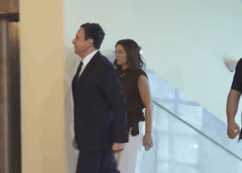 Haxhiu mbledh Kurtin dhe partitë e koalicionit për presidentin, PDK, LDK e Aleanca bojkotojnë takimin