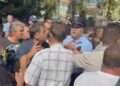 Protesta në Maliq, njerëzit e Adriatik Lapajt sulmojnë dhe fyejnë gazetarët