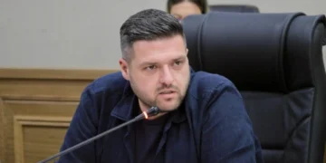 Shkrirja me Fierin, kryebashkiaku i Patosit kundër: Renditemi të 10-ët në Shqipëri, pse të humbasim statusin?