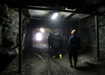 Aksident në një subjekt privat minerar në Bulqizë/ Minatori mbetet i bllokuar