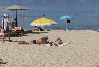 Vlora më “e kripur” këtë sezon turistik! Dyfishohen çmimet, banorët kërkojnë ndërhyrje