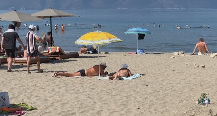 Vlora më  e kripur  këtë sezon turistik  Dyfishohen çmimet  banorët kërkojnë ndërhyrje